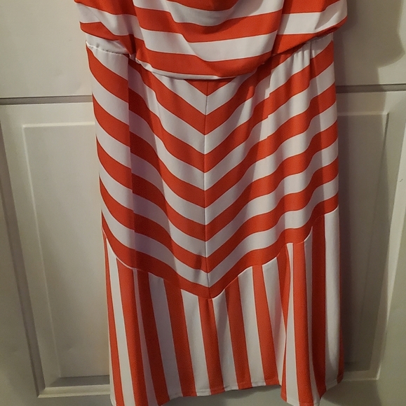 Strapless Dress w/separate shoulder sweater - Picture 2 of 5